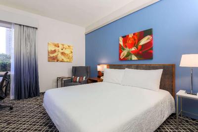 Hilton Garden Inn Dallas Market Center