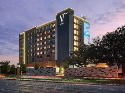 Lively Hotel On Oak Oklahoma City, Tapestry By Hi