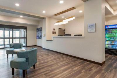 Sleep Inn & Suites Milwaukee/franklin