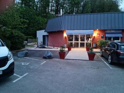 Logis Ha Tel Atrium