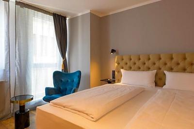 Nikii City Hotel