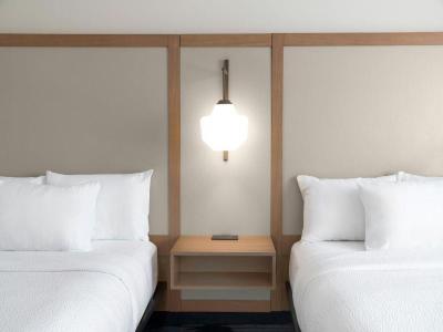 Fairfield Inn Suites By Marriott Detroit Taylor