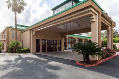 Quality Inn Riverfront Center