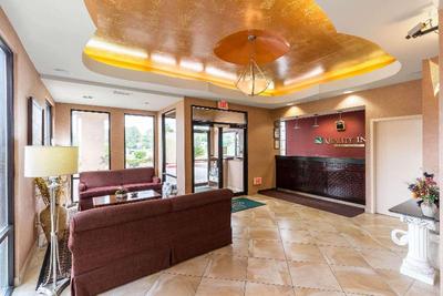 Quality Inn Riverfront Center