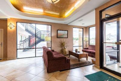 Quality Inn Riverfront Center