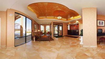 Quality Inn Riverfront Center