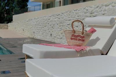 Boutique Ha Tel Et Restaurant Basgi Basgi