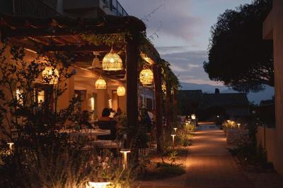 Boutique Ha Tel Et Restaurant Basgi Basgi