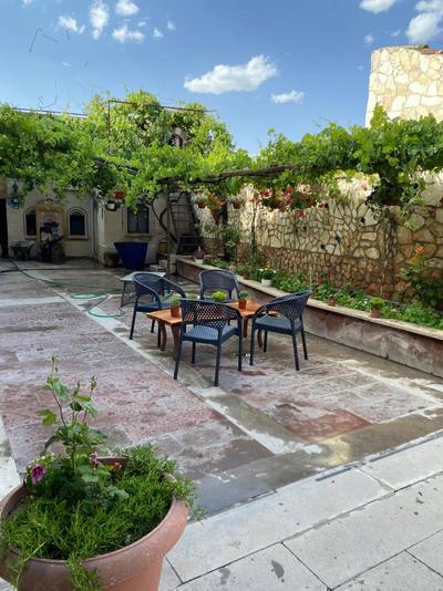 Pacha Cave Hotel