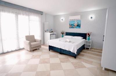 Moon & Sun Hotel