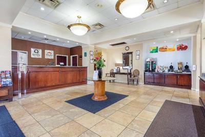 Suburban Studios Tysons Corner