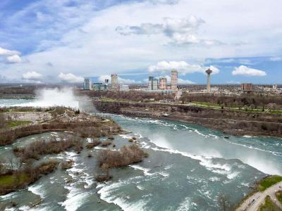 Cambria Hotel Niagara Falls
