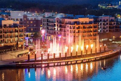 Hilton Promenade