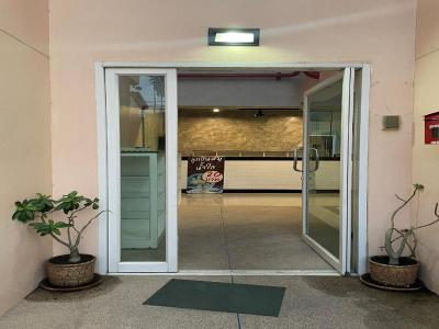  BKK TEAK Hostel