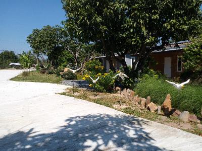 Baan Hin Sai Suay By Zuzu