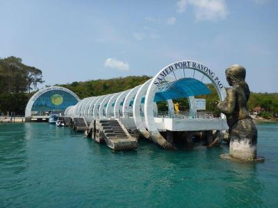 Samed Port View
