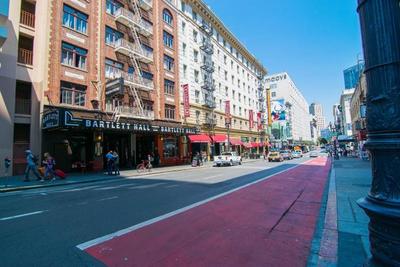 The Bartlett Hotel And Guesthouse