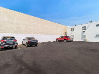 Rodeway Inn & Suites North Hollywood Burbank Airpo