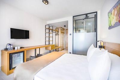 Lei Hotel