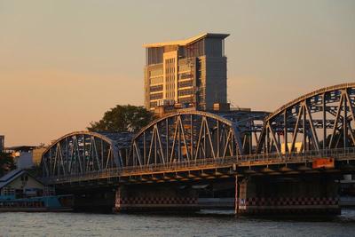 GLOW Bangkok Riverside
