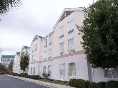 Kenner Garden Hotel