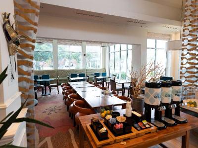 Kenner Garden Hotel