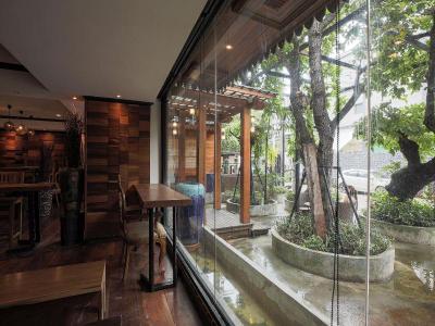 Arbor S House