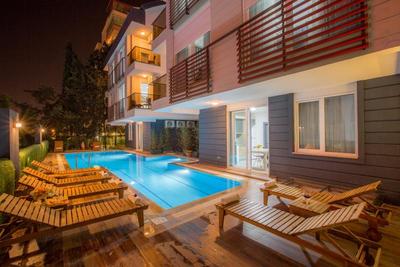 Elanis Suites Hotel