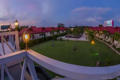 Phuket Airport Villa By Zuzu