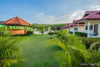 Phuket Airport Villa By Zuzu