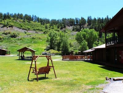 High Creek Lodge Cabins
