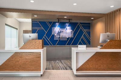 Holiday Inn Express Buford Mall Of Georgia