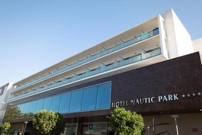 Fergus Style Nauitc Park & Spa