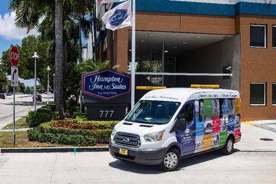 Hampton Inn & Suites Miami-Airport South-Blue Lago