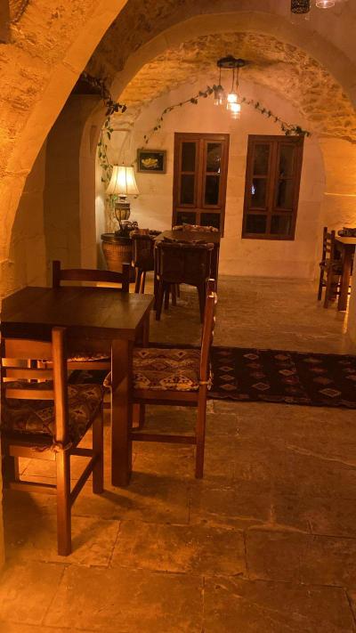 Reji Boutique Hotel