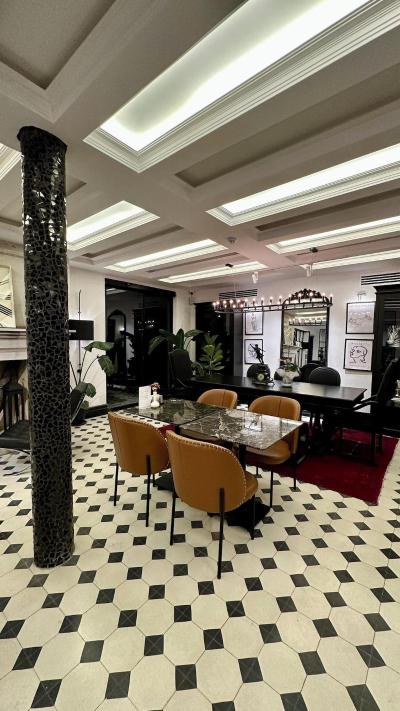Be Side Hotel
