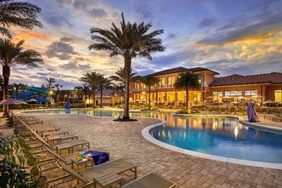 Regal Oaks Resort by IDILIQ