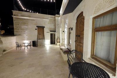 Arkeles Suites