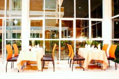Center Park Service Apartment & Hotel Chiang Mai