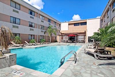 Ramada by Wyndham Houston Intercontinental Airpt S