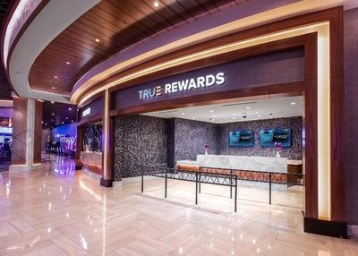 Hip Unit At By The Strat Casino Strip Las Vegas