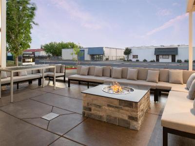Home2 Suites by Hilton Woodland Sacramento
