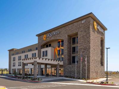 La Quinta Inn and Suites by Wyndham Lincoln