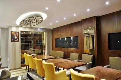 Avin Hotel Konak
