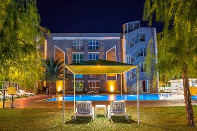 Aqua Nina Hotel