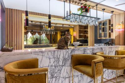 MR. BEYAZ BOUTIQUE HOTEL