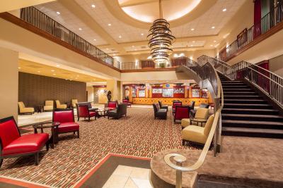 Knott's Hotel
