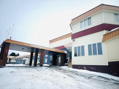 Presque Isle Hotel