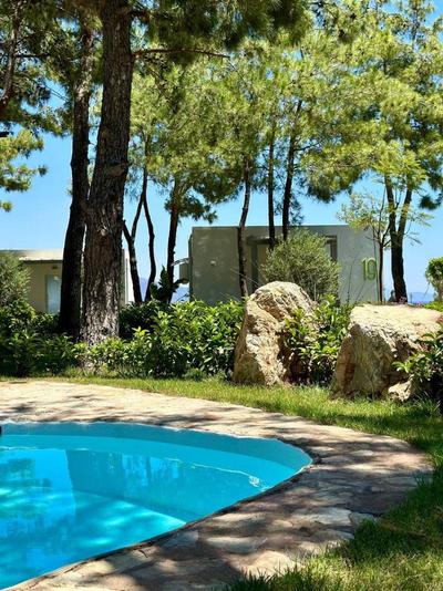 Z-villas Beach Hotel