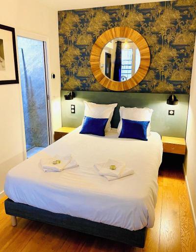Fraternity Hotel